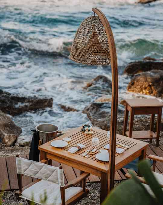 bri-din-restaurant-brizza01