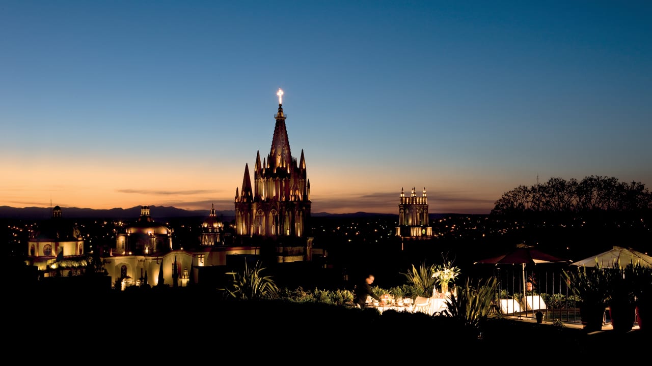 Blue and red sunset over San Miguel 