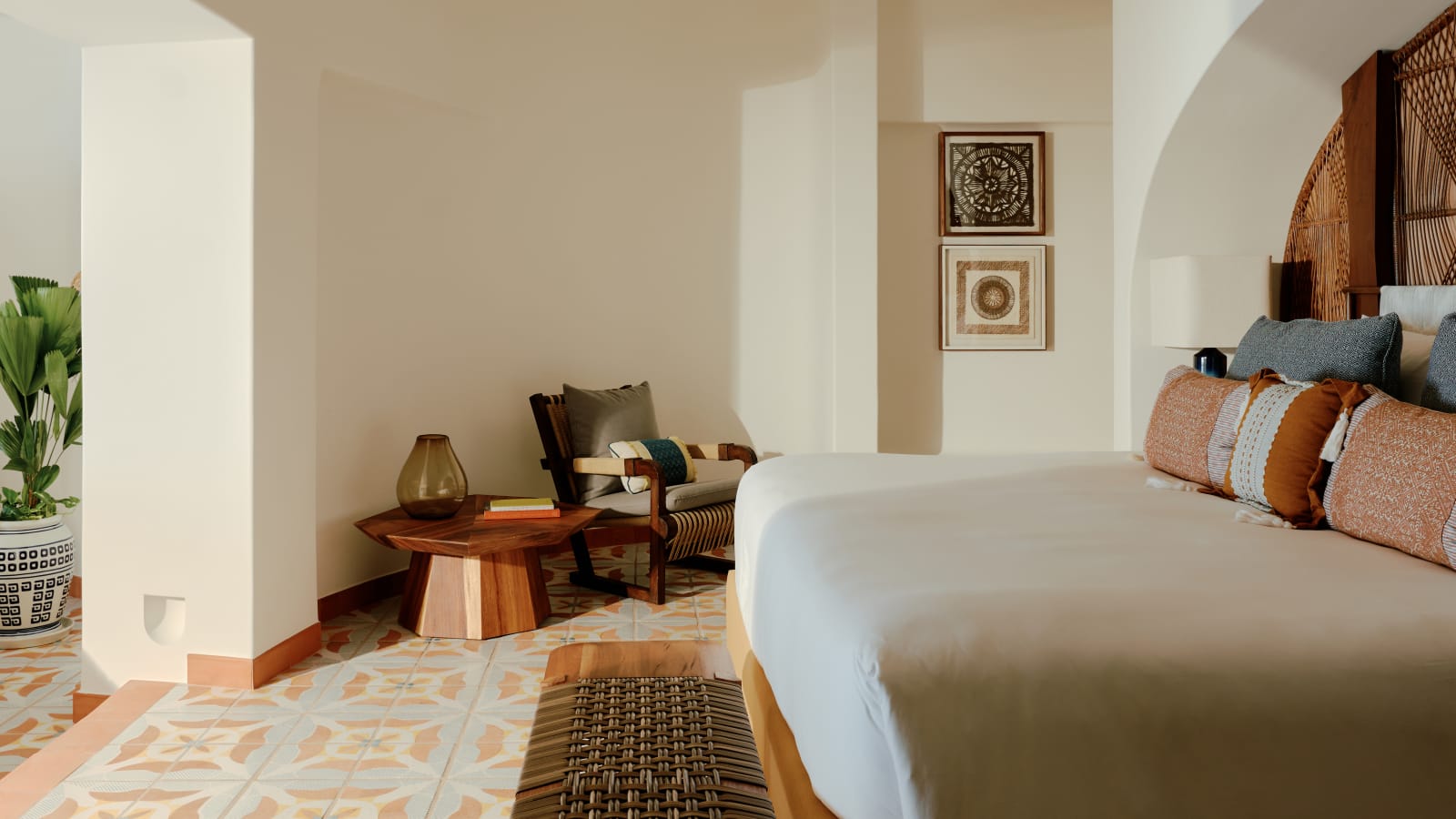 Oceanfront One Bedroom Private Pool Suite