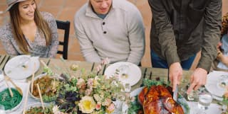 how to host the perfect thanksgiving table decoration tips