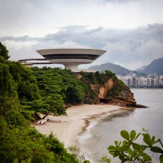 The Niterói Contemporary Art Museum stands on the eastern headland of Boa Viagem beach, like a recently landed UFO