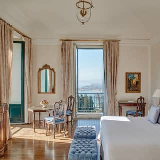Luxury accommodation in Taormina