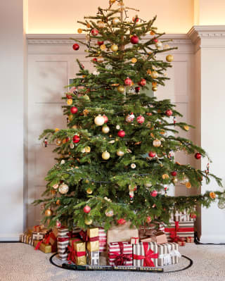 Christmas tree in the Cadogan hotel lobby