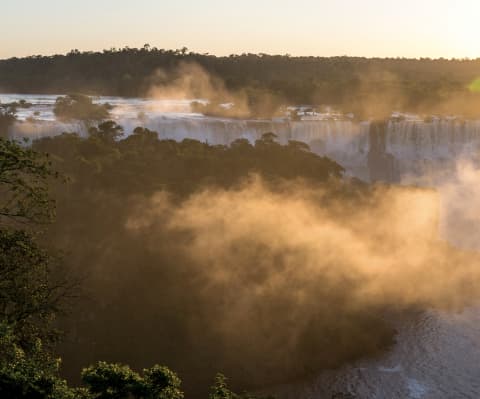 Hotel das Cataratas, A Belmond Hotel - Que tal uma partida de xadrez no  final da tarde neste pequeno paraíso em sua próxima viagem. Reservas  abertas a partir do dia 20 de