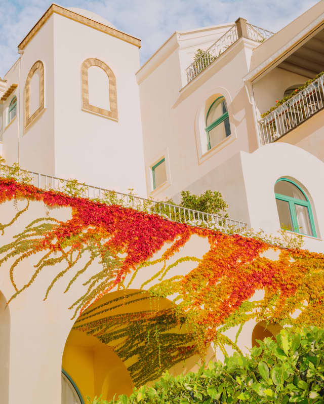 Shots of the lush gardens and stunning views from the famous luxury hotel  The Belmond Hotel Caruso in Ravello, Amalfi Coast, Italy Stock Photo - Alamy